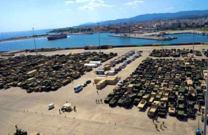 ABD sınıra dört askeri üs daha kuruyor