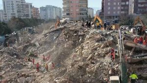 Site 151 kişiye mezar oldu, 18 yıl hapisle kaçan müteahhit ‘peşimi bırakın’ çağrısı yaptı