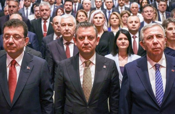 Fatih Altaylı’nın Silivri Günlüğü’nde şöhretler geçidi: Özgür Özel, Mansur Yavaş…