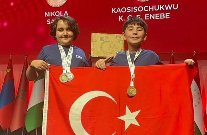 Matematikte iki dünya birincisi: Atlas Haser ve Sidar Cem Kılagöz’den büyük başarı