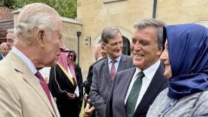 11. Cumhurbaşkanı Gül ve Kral Charles Oxford İslam Araştırmaları Merkezi’nde bir araya geldi