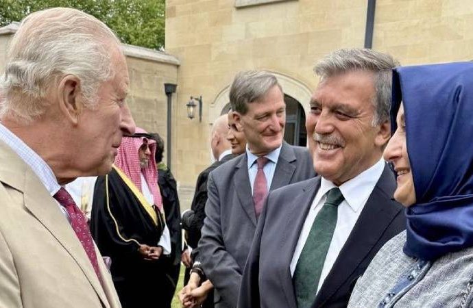 11. Cumhurbaşkanı Gül, Kral Charles ile Oxford İslam Araştırmaları Merkezi’nde bir araya geldi