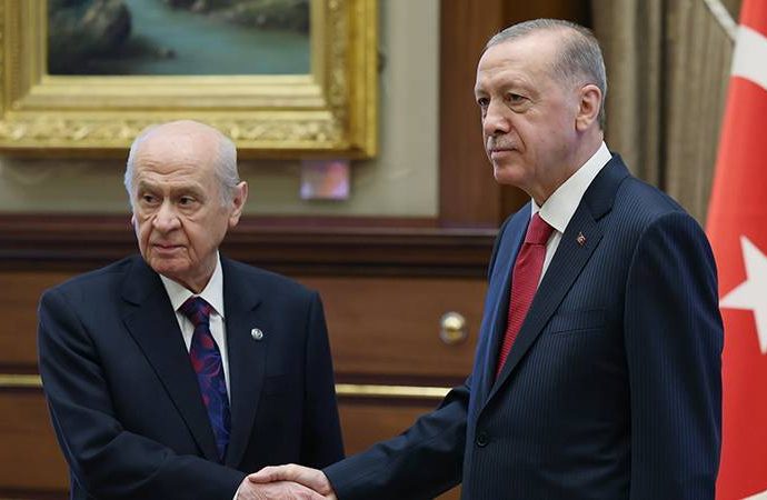 Bahçeli ‘Cumhurbaşkanının biri Kürt, diğeri Alevi iki yardımcısı olsun’ demiş