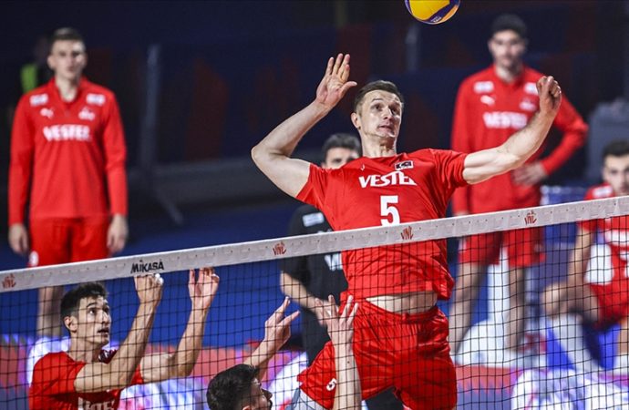 Potanın Efeleri Arjantin’e 3-2 yenildi
