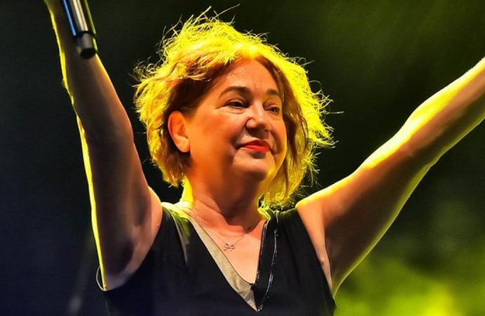 Nazan Öncel yeniden hastaneye kaldırıldı: ‘Olmayınca olmuyor demek ki hadi dua edin’