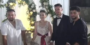 Gelin ve damada ‘buzağı taktılar’