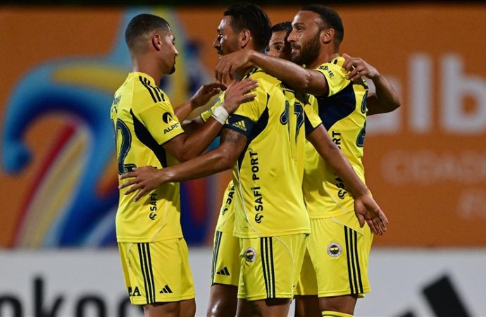 Fenerbahçe ikinci yarı açıldı