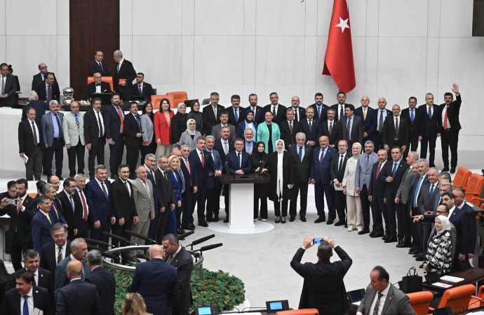 Meclis 1 Ekim’e kadar tatile girdi