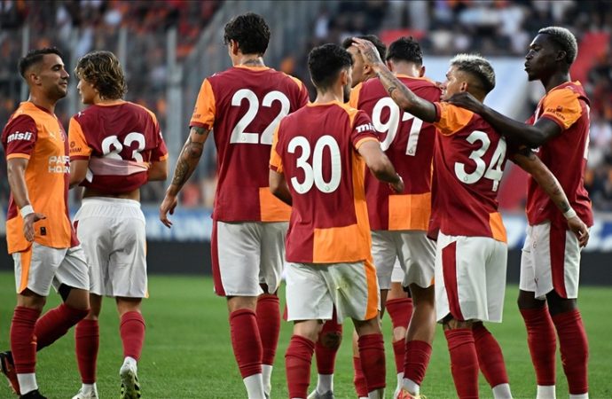 Galatasaray üçüncü hazırlık maçını yarın Cagliari ile yapacak