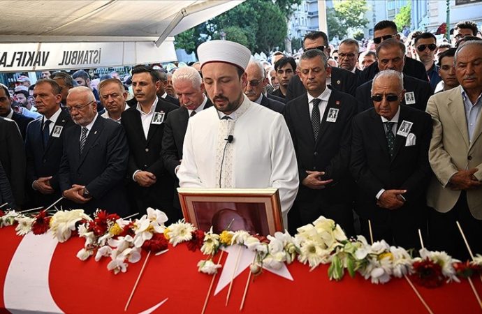 Altan Abi’yi uğurladık