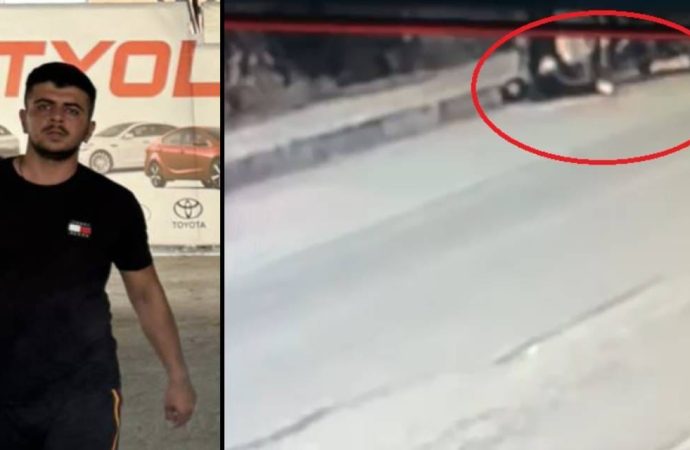 Oğlunu sokak ortasında defalarca bıçaklayarak öldürdü