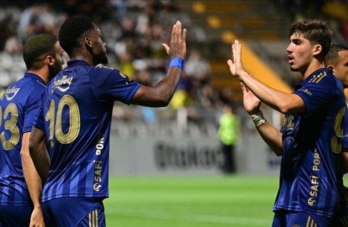 Fenerbahçe, Al-Ittihad’ı 4-0 yendi