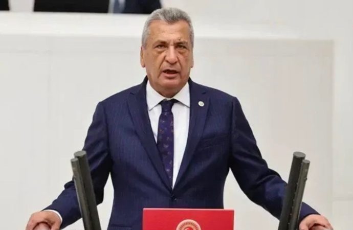CHP’li Öztürkmen’den iddia: 52 kamu dairesini ayda bin 600’er liraya kiraya verdiler