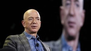 Jeff Bezos Amazon bilançosu öncesi 1,5 milyar dolarlık hisse sattı