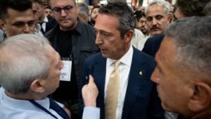 Fenerbahçe Yüksek Divan Kurulunda gerginlik: Aziz Yıldırım ‘aday olmayacağım’ dedi