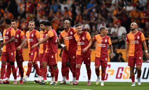 Galatasaray, Strasbourg’u rahat yendi