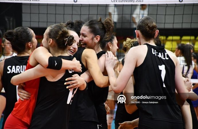Filenin 18 Yaş Altı sultanlarından altın madalya