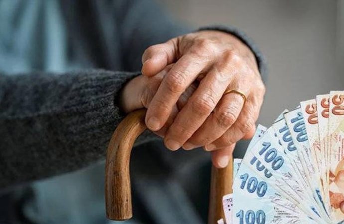 Emekliye çift maaşın yolu ‘Sosyal Güvenlik Destek Primi’ ödemek