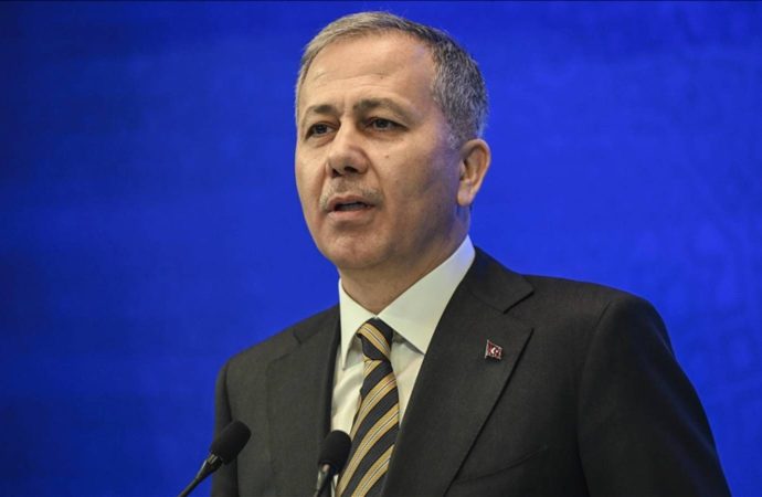 Yerlikaya’dan ‘Daltonlar’ ve ‘Demirözler’ açıklaması: Yurtdışında aranan 9 suçluyu ülkemize getirdik