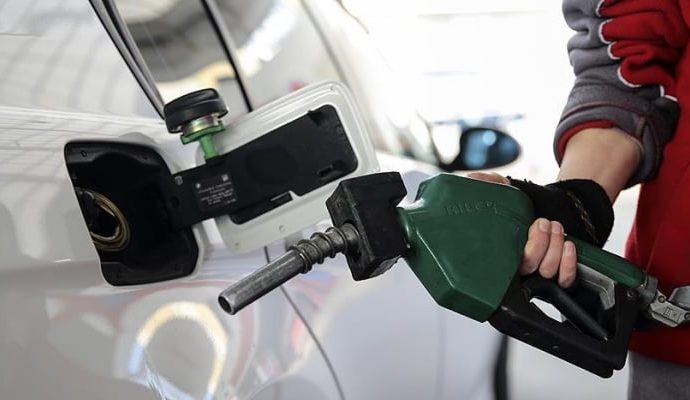 Rusya benzin ihracatını geçici olarak yasakladı