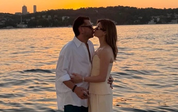 Beren Saat ve Kenan Doğulu’dan 11. yıl kutlaması