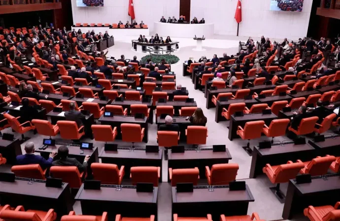 Kurtulmuş’un çağrısına cevap: Dört parti daha komisyona üye verme kararı aldı
