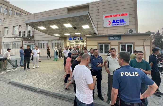 Başhekim yardımcısına hastanede bıçaklı saldırı