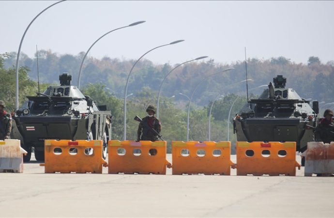 Myanmar’da olağanüstü hal 4,5 yıl sonra kalktı