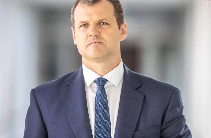 Litvanya  Başbakanı Paluckas istifa etti: Sebep baldız