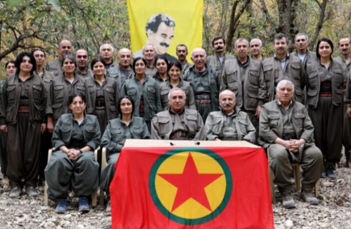 Tarihi eşikte dururken