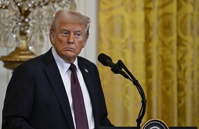 Trump bütün dünyaya gümrük vergisi yağdırdı