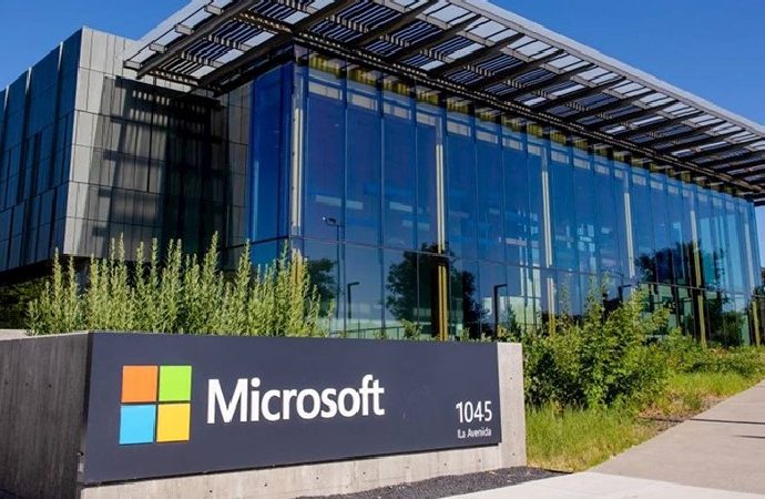 Microsoft’un piyasa değeri de 4 trilyon doları aştı