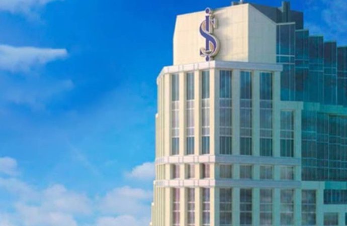 İş Bankası yönetiminde iki ayrılık