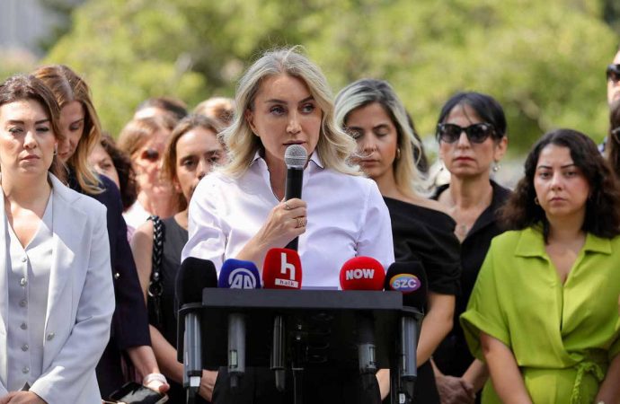 Dilek İmamoğlu yine Saraçhane’deydi: ‘Bu ülkede hafıza kısa, ama acılar kalıcı’