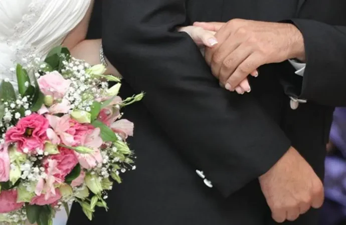 AYM kararı: Boşanma davasının uzun süre bitmemesi insan hakları ihlali