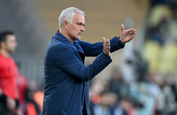 Fenerbahçe’nin UEFA kadrosunda 10 eksik
