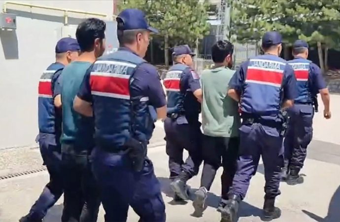 14 ilde DEAŞ operasyonu: 26 gözaltı
