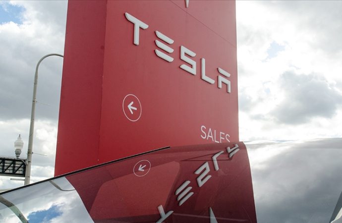 Tesla ölümlü kaza için 243 milyon dolar tazminat ödeyecek