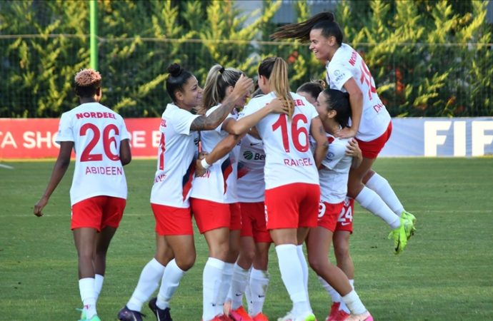 ABB FOMGET kadın futbol takımı Şampiyonlar Ligi’ne bir adım daha yaklaştı