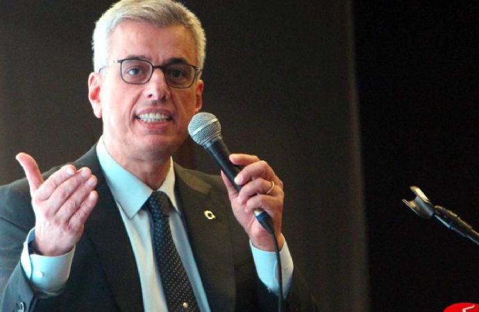 Bakan Memişoğlu: Aile hekimi önerisi zorunlu değil, tıbbi kenevir yalnızca reçeteyle eczanelerde olacak