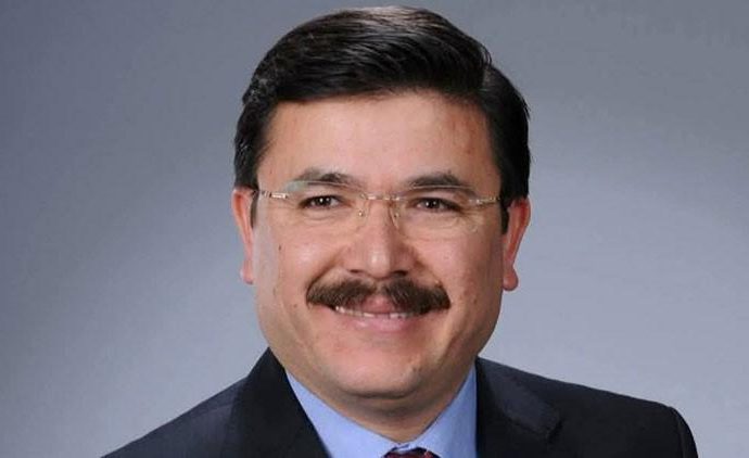 Eski AK Parti ilçe başkanı kazada yaşamını yitirdi