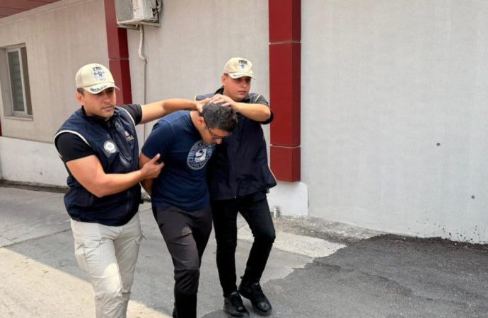Adana’da 15 Temmuz operasyonu: Firari uzman çavuşlar tutuklandı