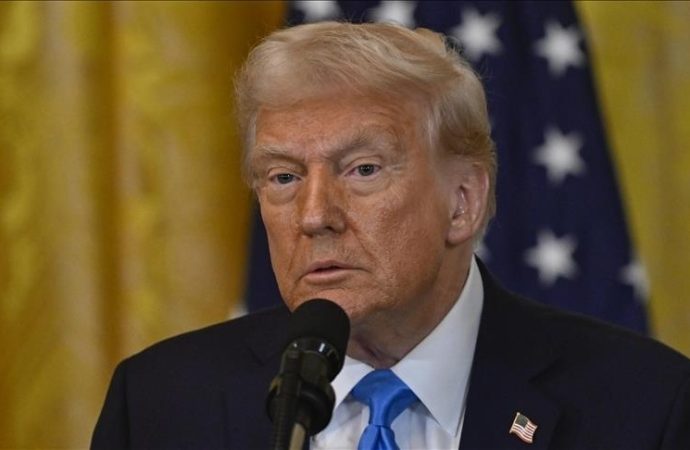Trump: İki nükleer denizaltı ‘gereken yerde’