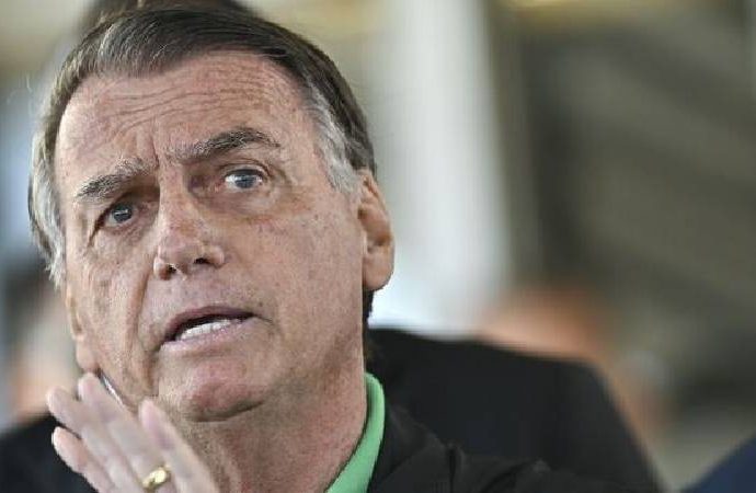 Brezilya’nın eski Devlet Başkanı Bolsonaro’ya ev hapsi cezası