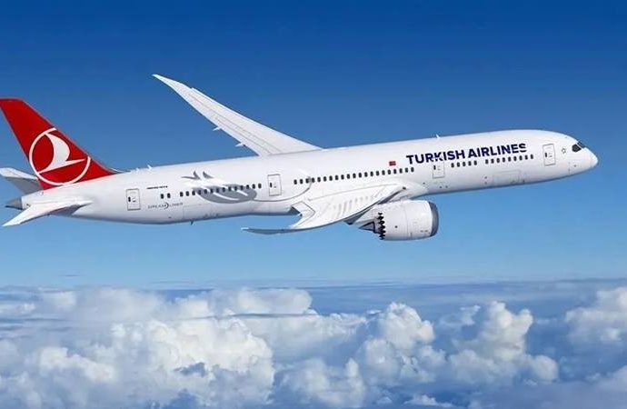 THY 245 kişiye yasak getirdi: Uçakta sigara içiyorlardı