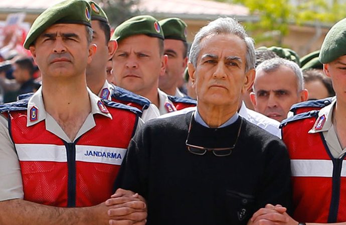 Akın Öztürk: Hulusi Akar ve Yaşar Güler, dokuz yıldır gelip mahkemede gerçekleri açıklamanızı bekliyorum