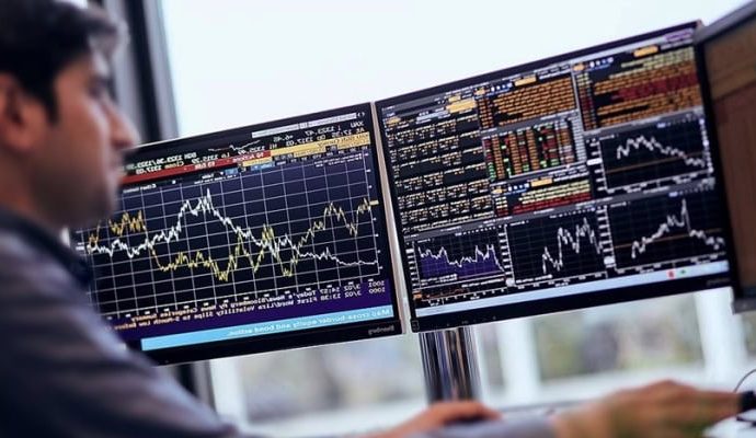 ‘Profesör’e inanıp yatırım yapan 200 kişi dolandırıldı