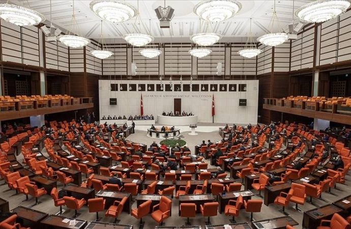 Ümit Özdağ, Cemal Enginyurt, Koray Aydın da var: ‘Yeni anayasa yapamazsınız’ bildirisi