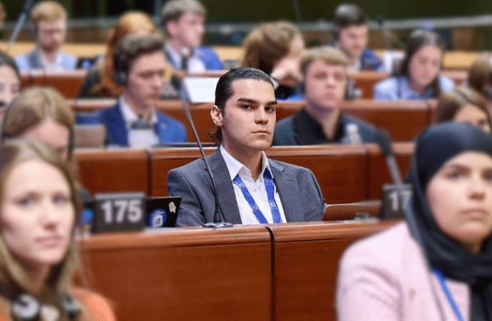 Enes Hocaoğulları’nın tutuklanmasına tepki: Kabul edilemez!