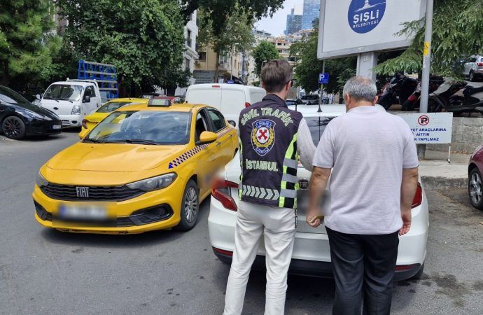 Yolcu seçen taksiciye 9 bin 267 lira ceza